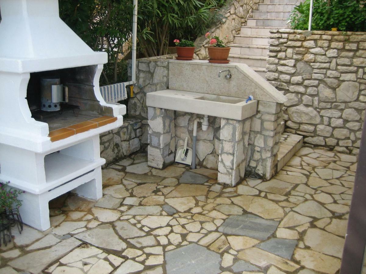 Luxury 1 Bedroom Apartment In Rabac Exterior foto