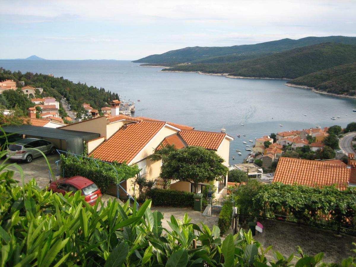 Luxury 1 Bedroom Apartment In Rabac Exterior foto