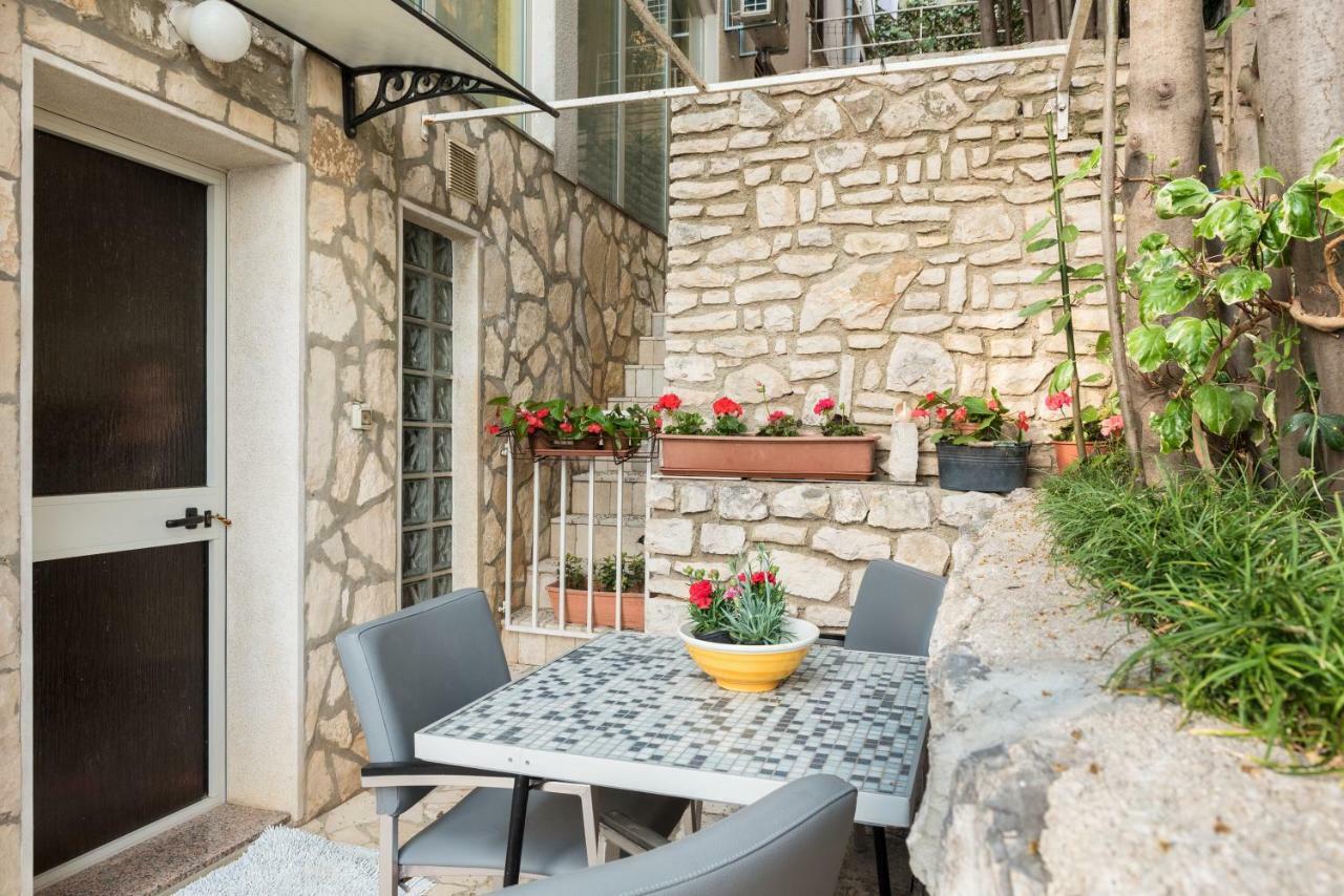 Luxury 1 Bedroom Apartment In Rabac Exterior foto